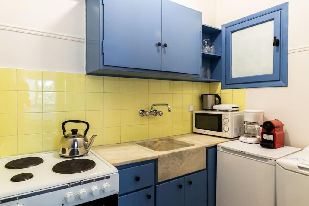 Apartamento Downtown Apt With Garden In Plaka Atenas Exterior foto
